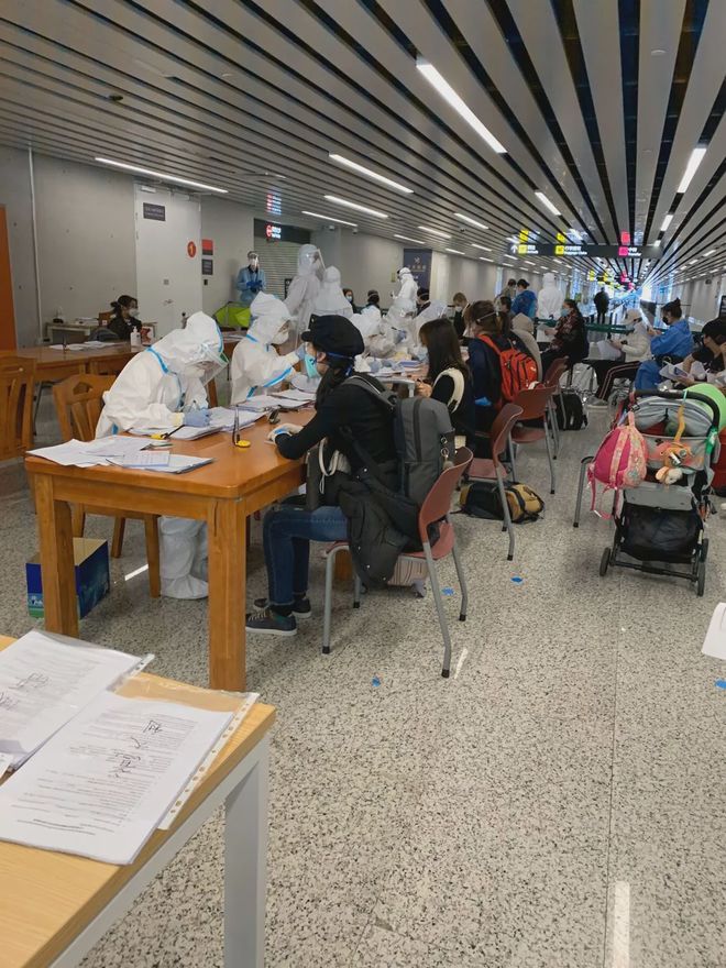 今晚体能课后，斯图加特伤情更新备战欧联，信心回归，医务组通报恢复